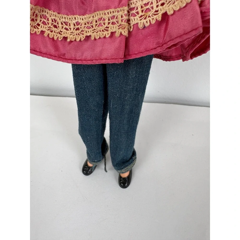 Vintage Hasbro World of Love Flower‎ Doll Blonde Pink Tunic Pants Hat Shoes 9